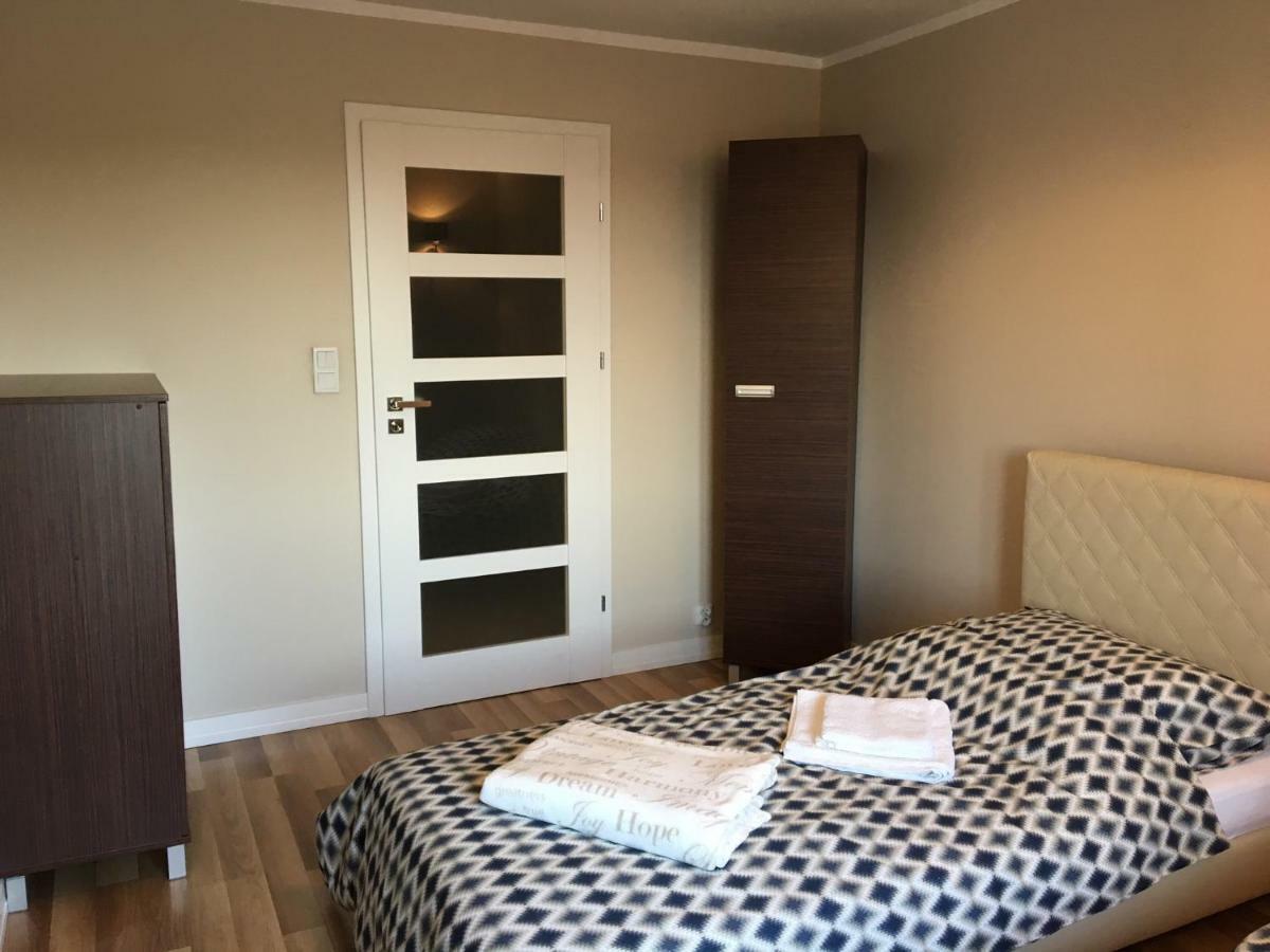 Family & Business Elegant Apartments Rynek Centrum Downtown - 2 Bedroom, Balcony, Parking Kielce Exterior photo